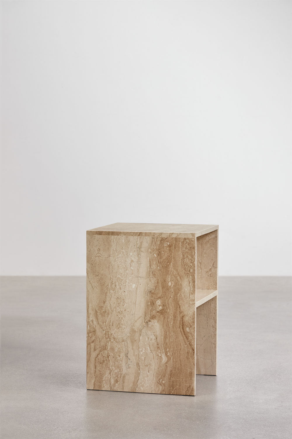 Gabrielle  kavos staliukas