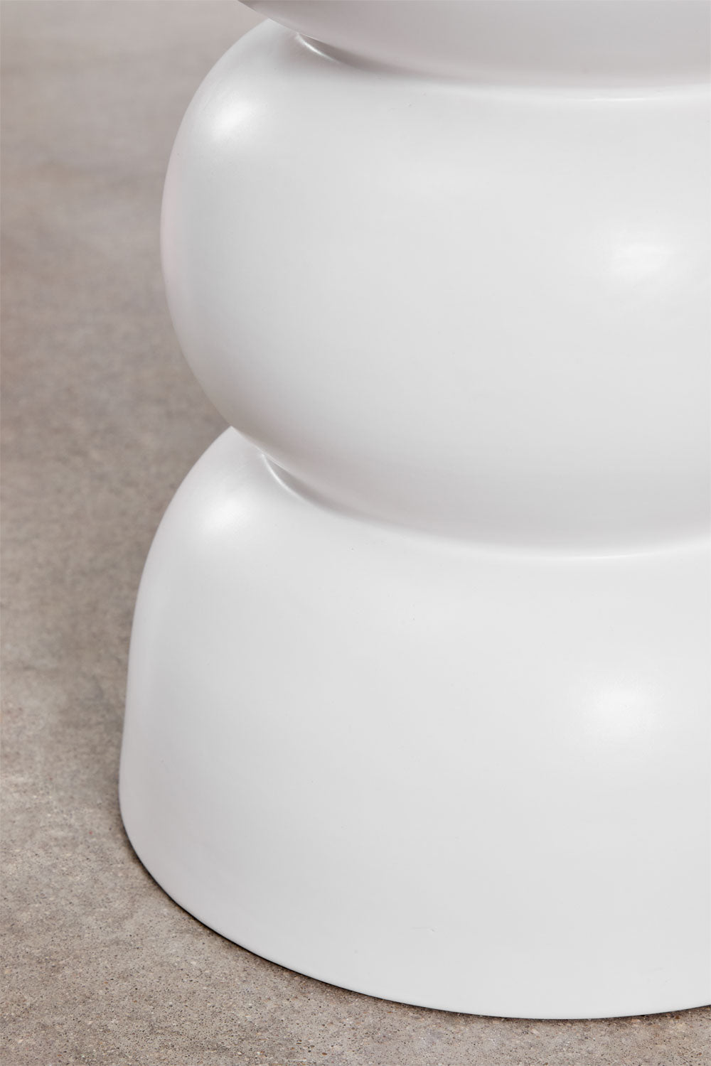 Tiya dolomito šoninis staliukas