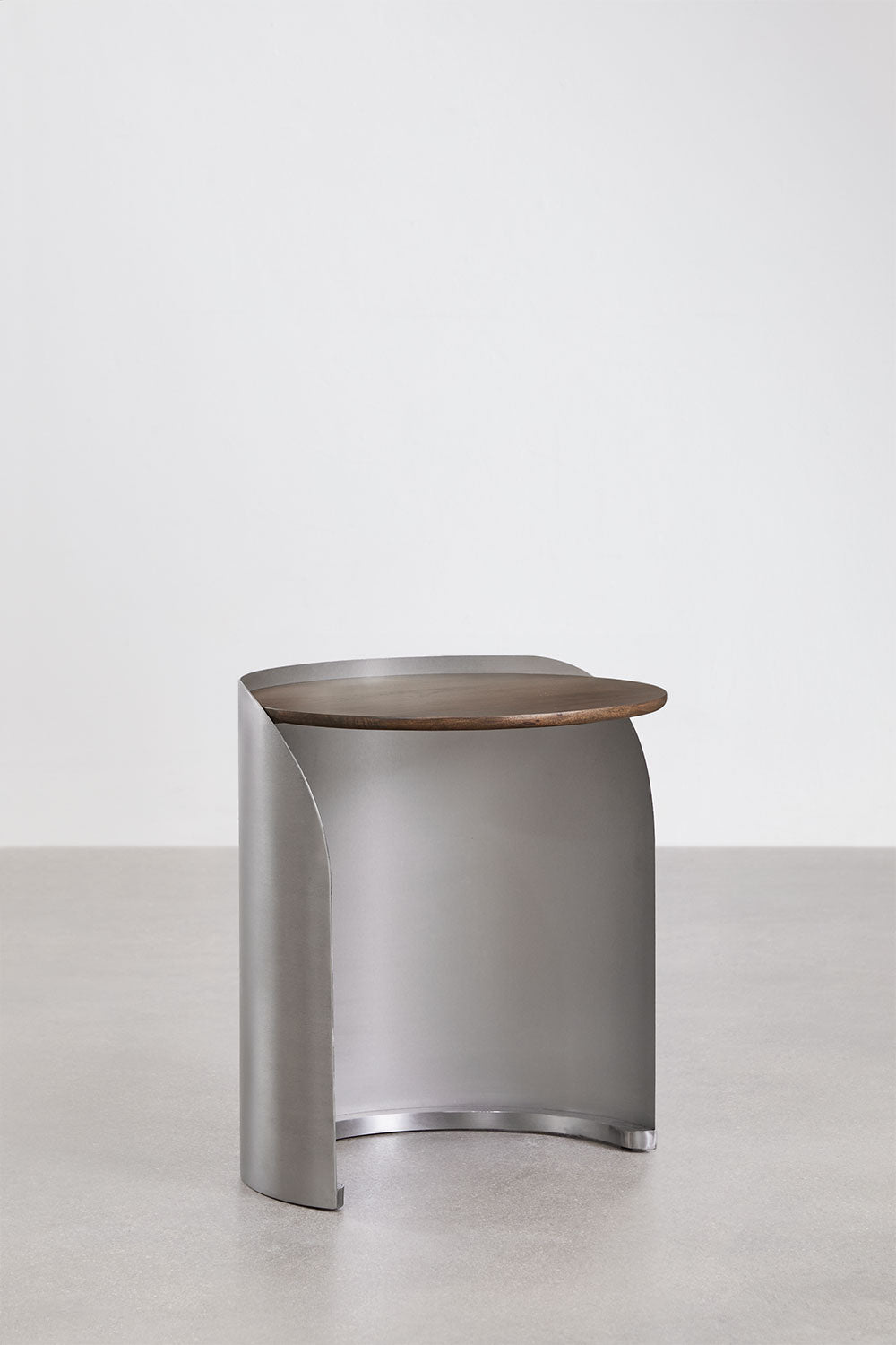 Roku šoninis staliukas