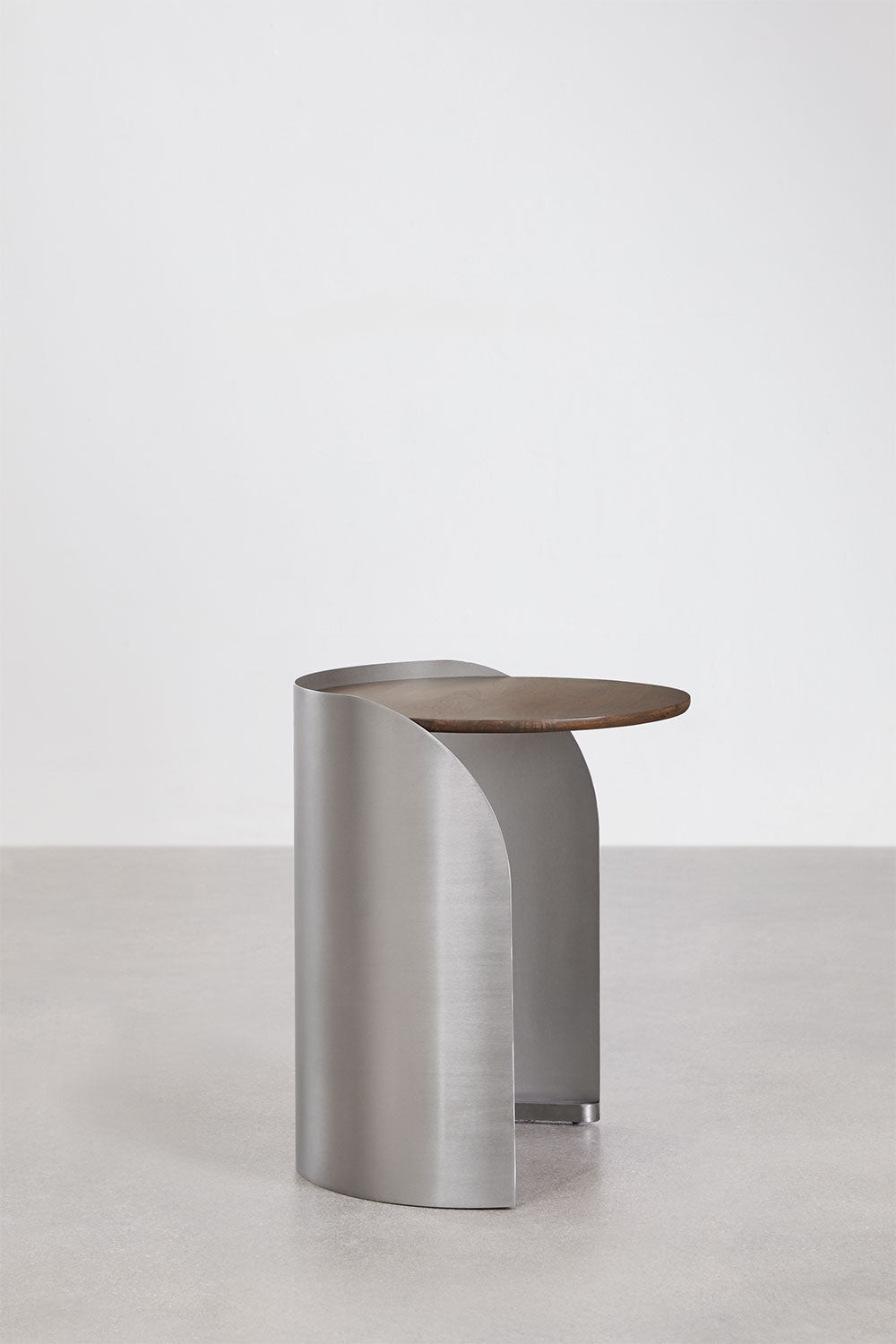 Roku šoninis staliukas