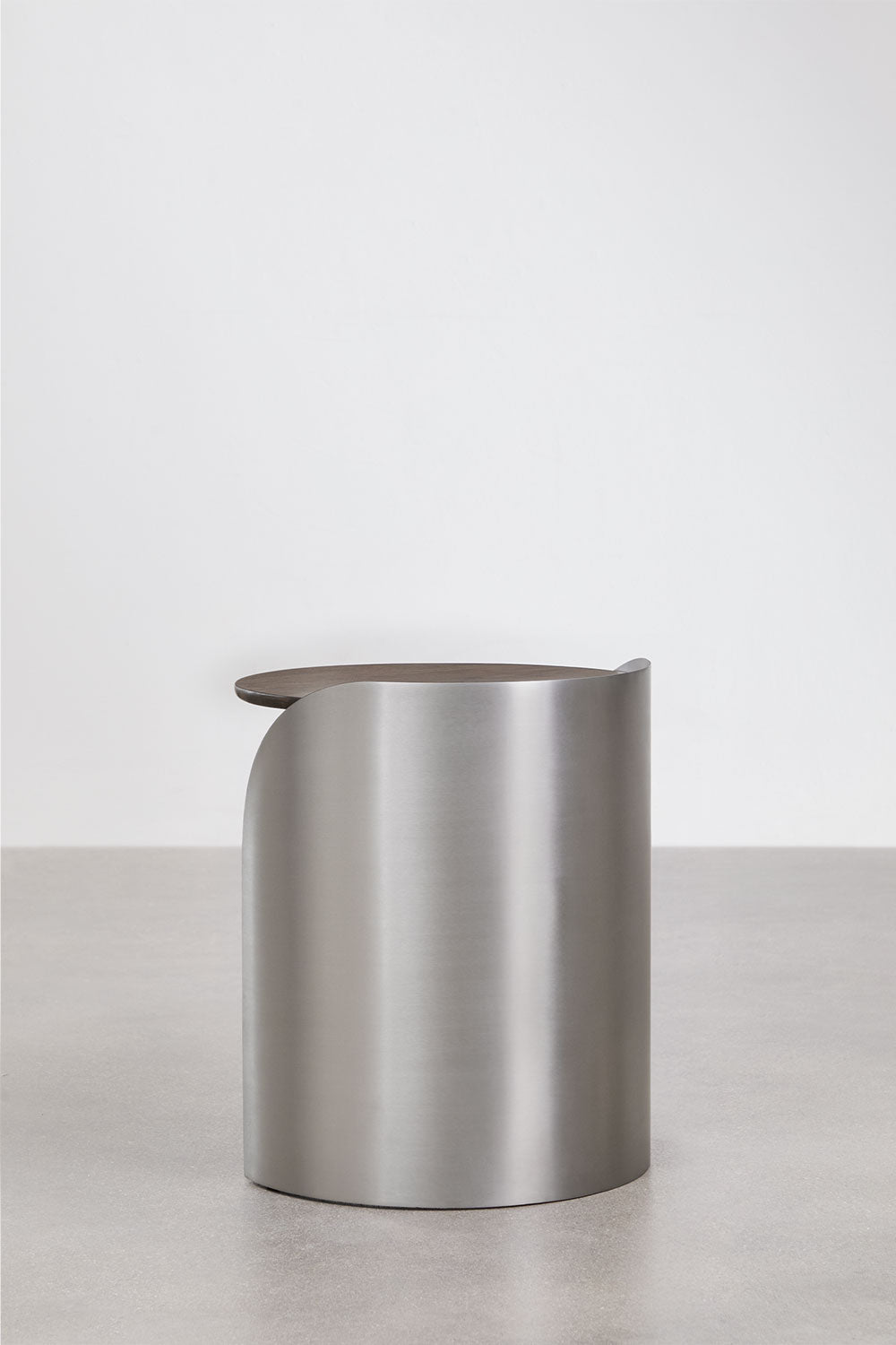 Roku šoninis staliukas