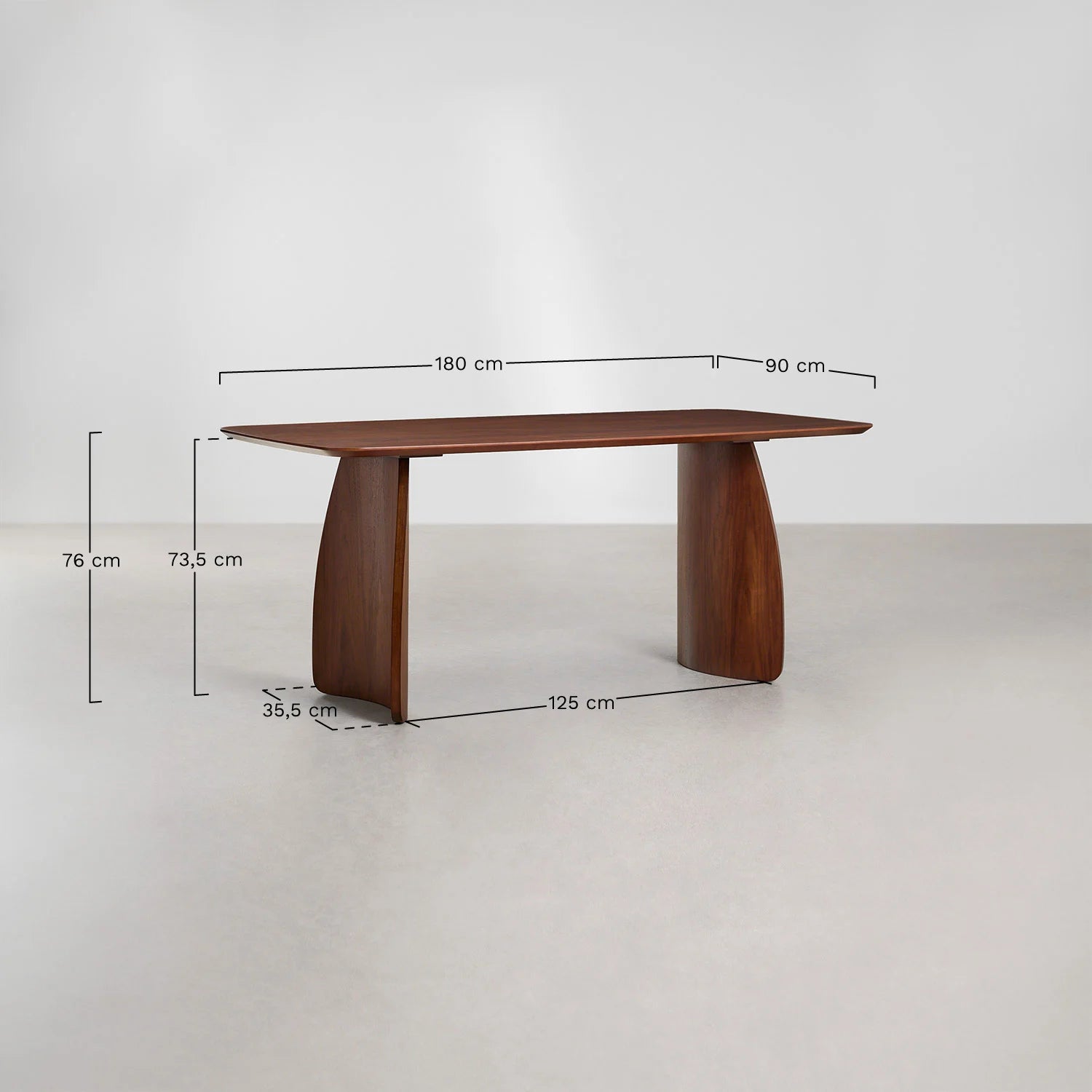 Luanda valgomojo stalas