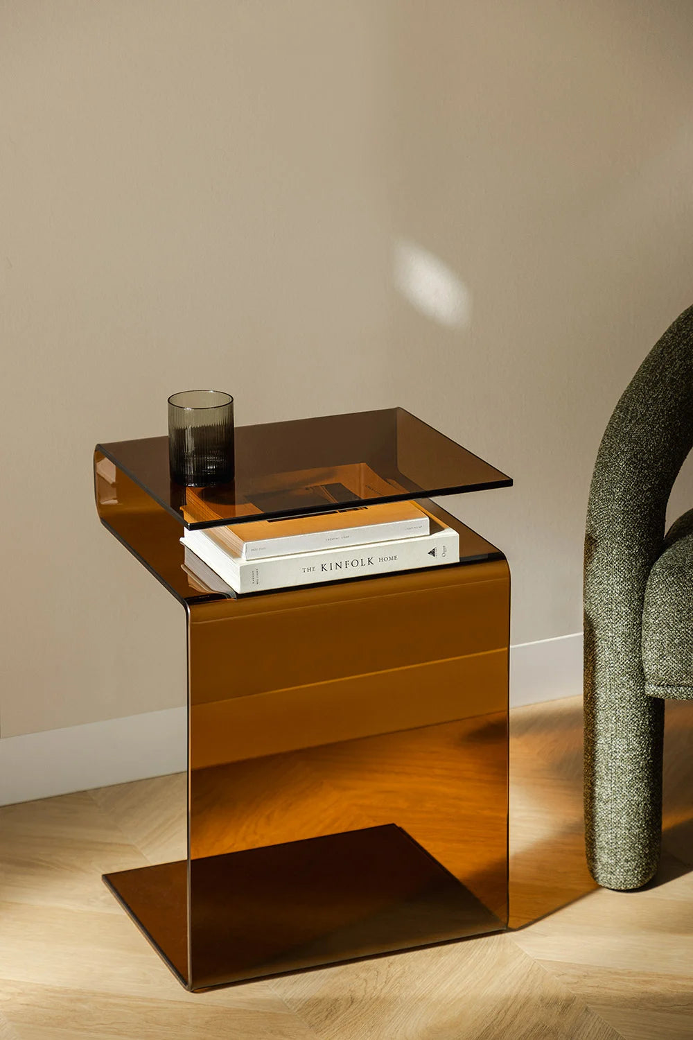 Dior šoninis staliukas