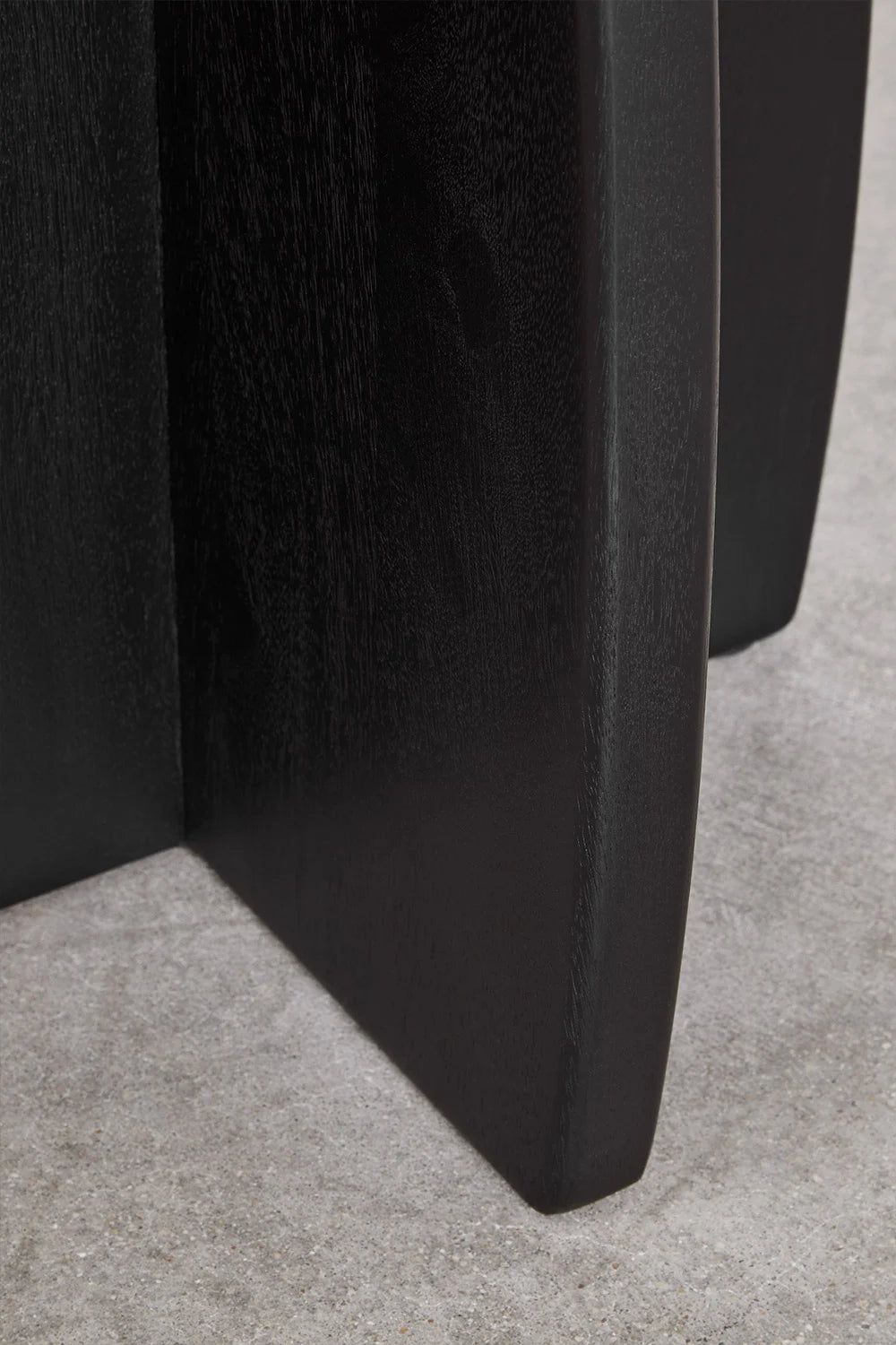 Agatos Kavos staliukas