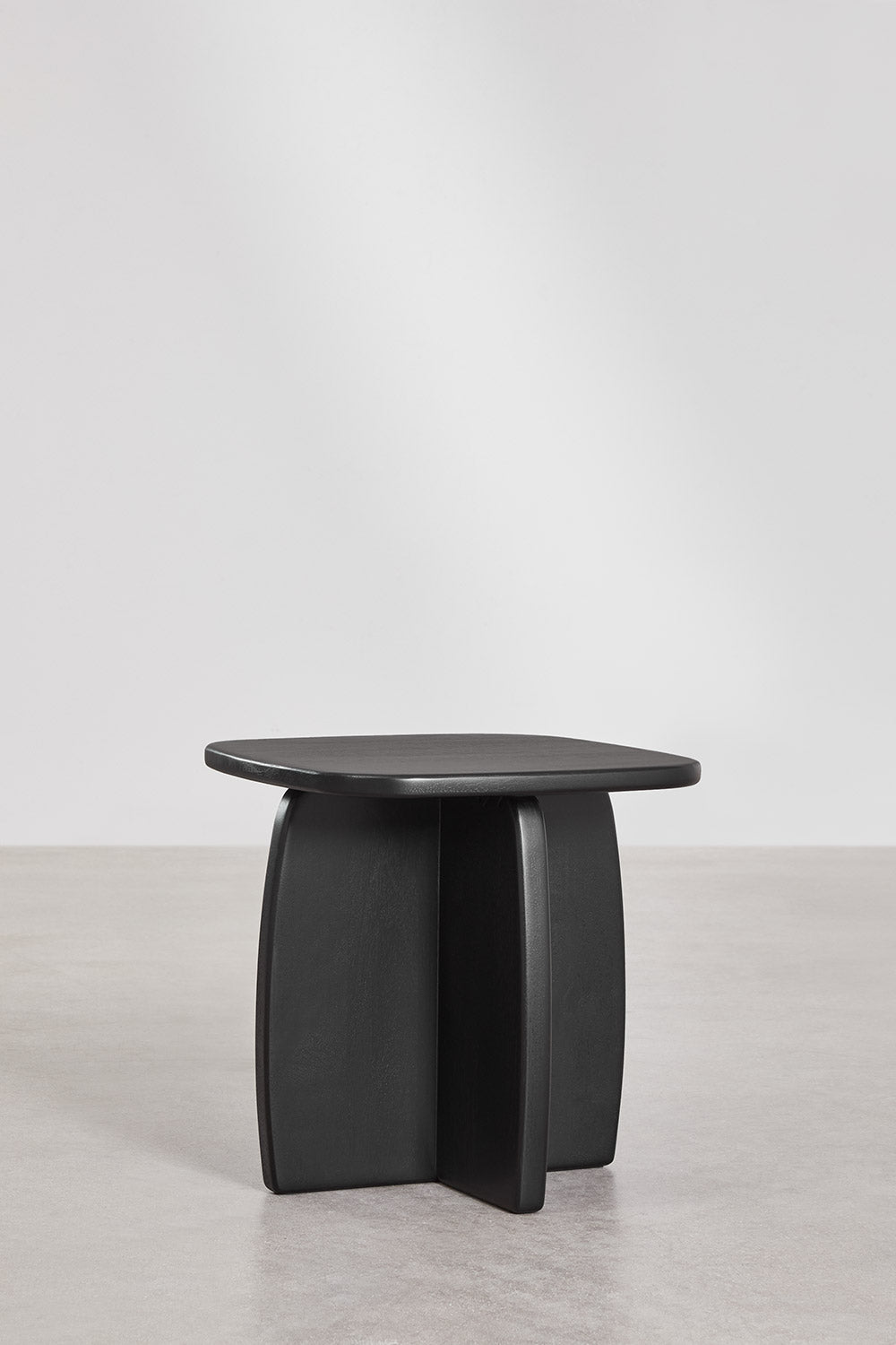 Agatos Kavos staliukas