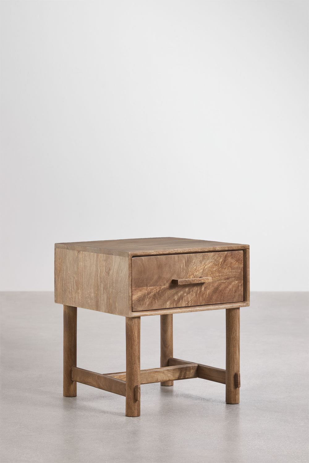 Aloma naktinis staliukas