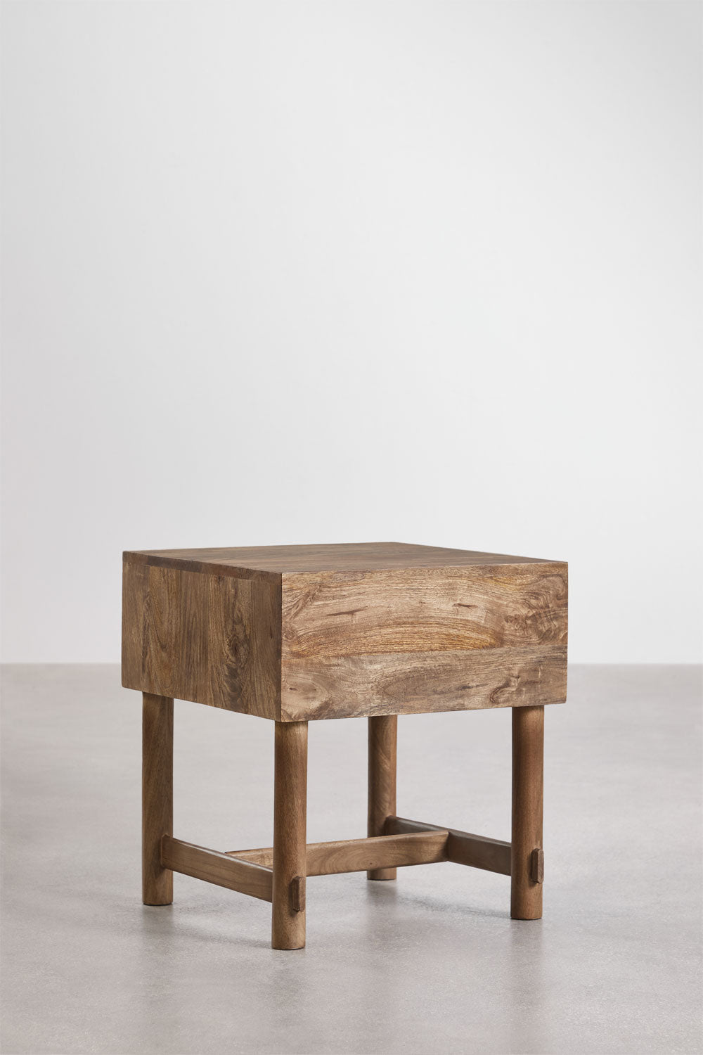 Aloma naktinis staliukas