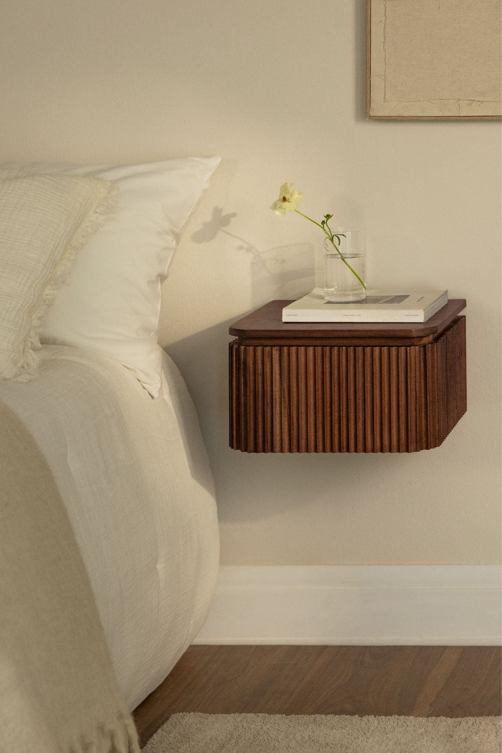 Biljandi naktinis staliukas