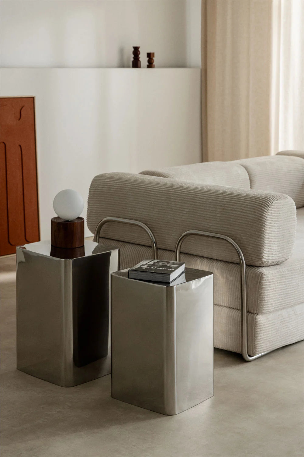 Lora šoninių staliukų rinkinys